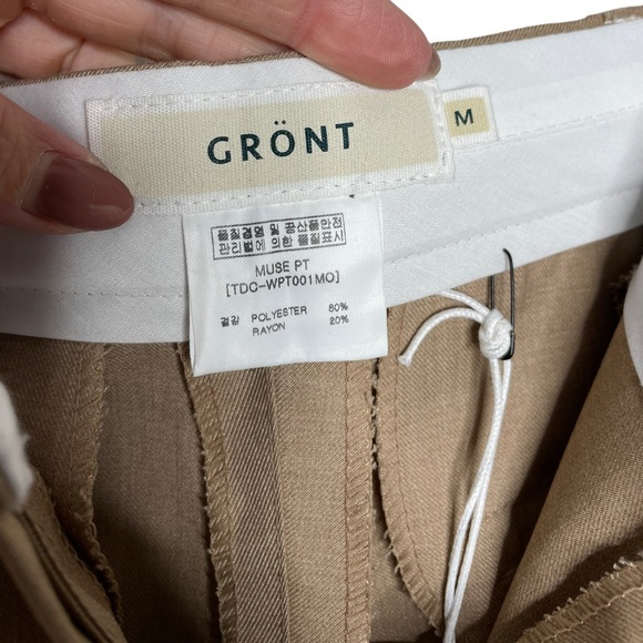 Frankie Shop | NWT Straight Leg Pleat Front Trousers Natural Medium - Picture 5 of 9